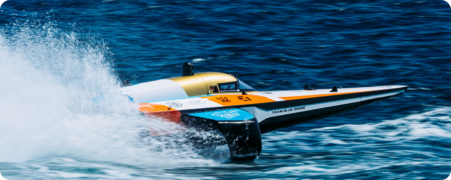 pureto-banus-boat-right-view